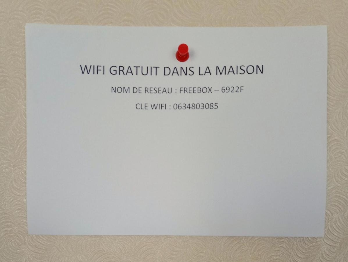 Maison Entiere Avec Parking, Garage Et Jardin Montluçon Kültér fotó